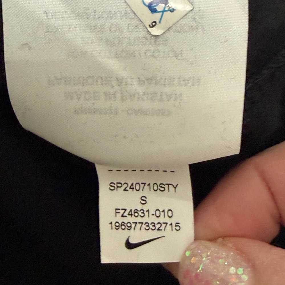 Nike Sportswear NWT Oversized Fleece Crew Neck Sweatshirt Black Women’s Small - Picture 11 of 14